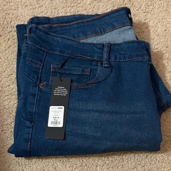 Brand New with Tag Dark Wash Fashion Nova Vibe Check Curvy Stretch Skinny Jeans - Picture 3 of 4
